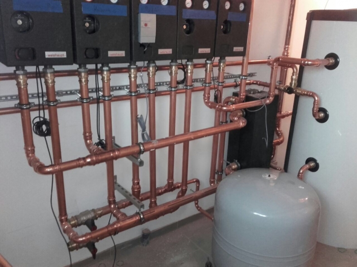 Mehrfamielienhaus_Pumpengruppe_1